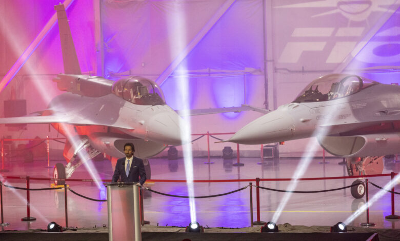 Slavnostní ceremoniál k předání letounu F-16