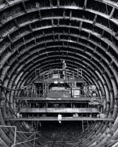 1_Prstencova_tunelovaci_metoda_stanice_Invalidovna_1987