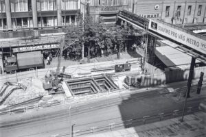 Vystavba stanice Můstek trasa A 1974_Metrostav