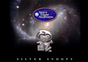 SNOOPY odznáček ve vesmíru
